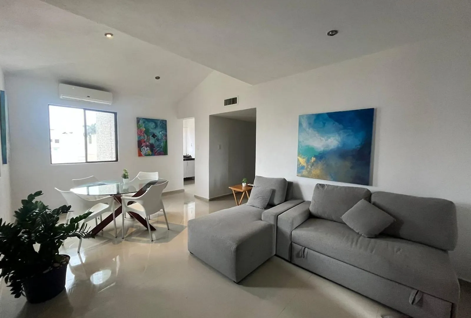 Downtown Cancun Perfect For Small Groups